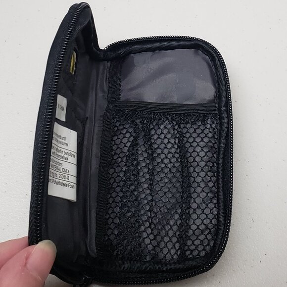 Roots Pouch - Picture 4 of 9